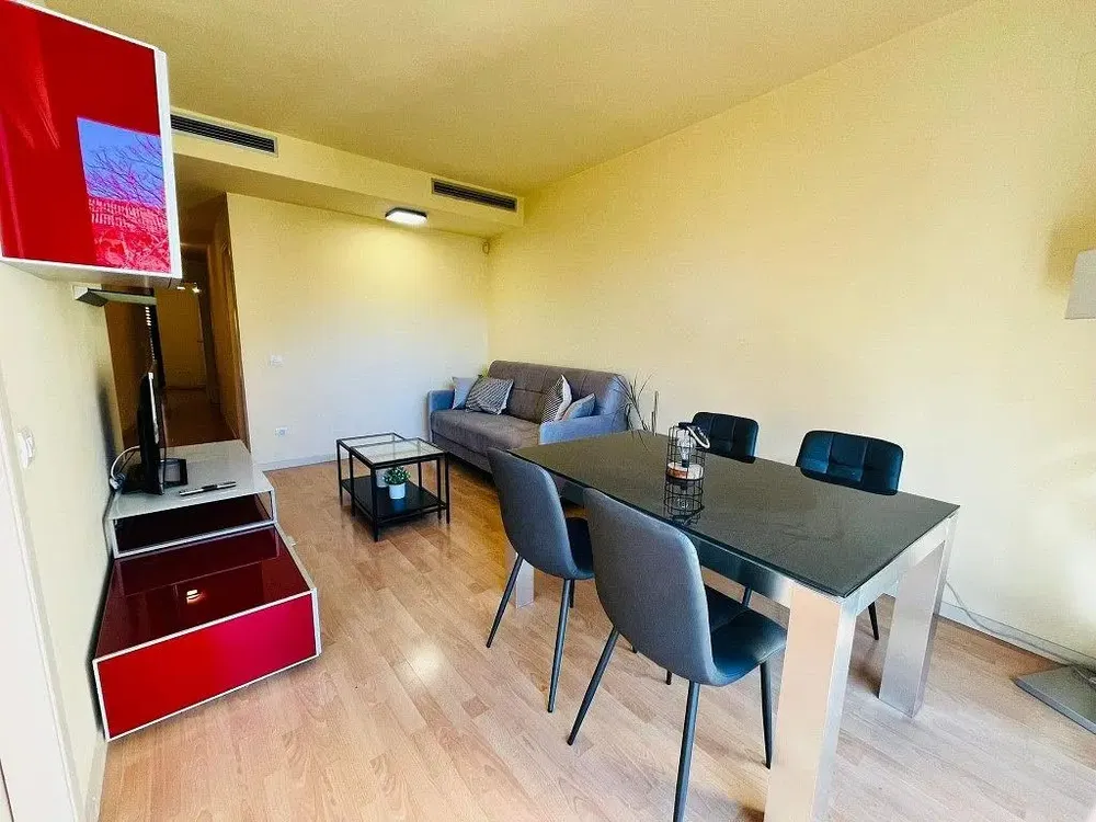 Soggiorno; stile moderno, luce naturale