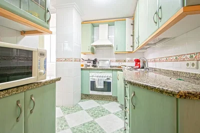 Küche; küchengeräte, tageslicht