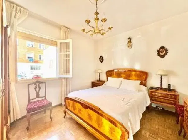 Chambre; lumière naturelle, style rustique