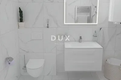 Toilettes; carrelage, rénové, lumière naturelle, style moderne