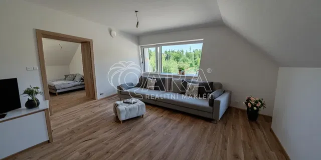 Salon; widok, światło dzienne, styl nowoczesny, podłoga drewniana