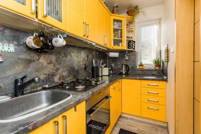 Kuchyně; kuchyňské spotřebiče, přirozené světlo