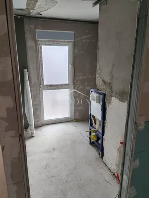 Toaleta; nutná rekonstrukce