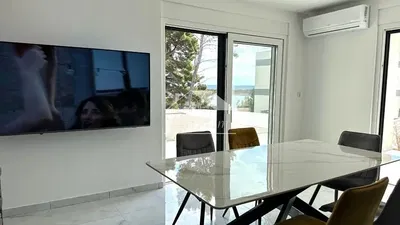 Salle à manger; vue, lumière naturelle