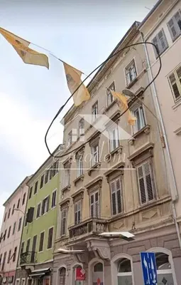 Kuća i okolina; pogled