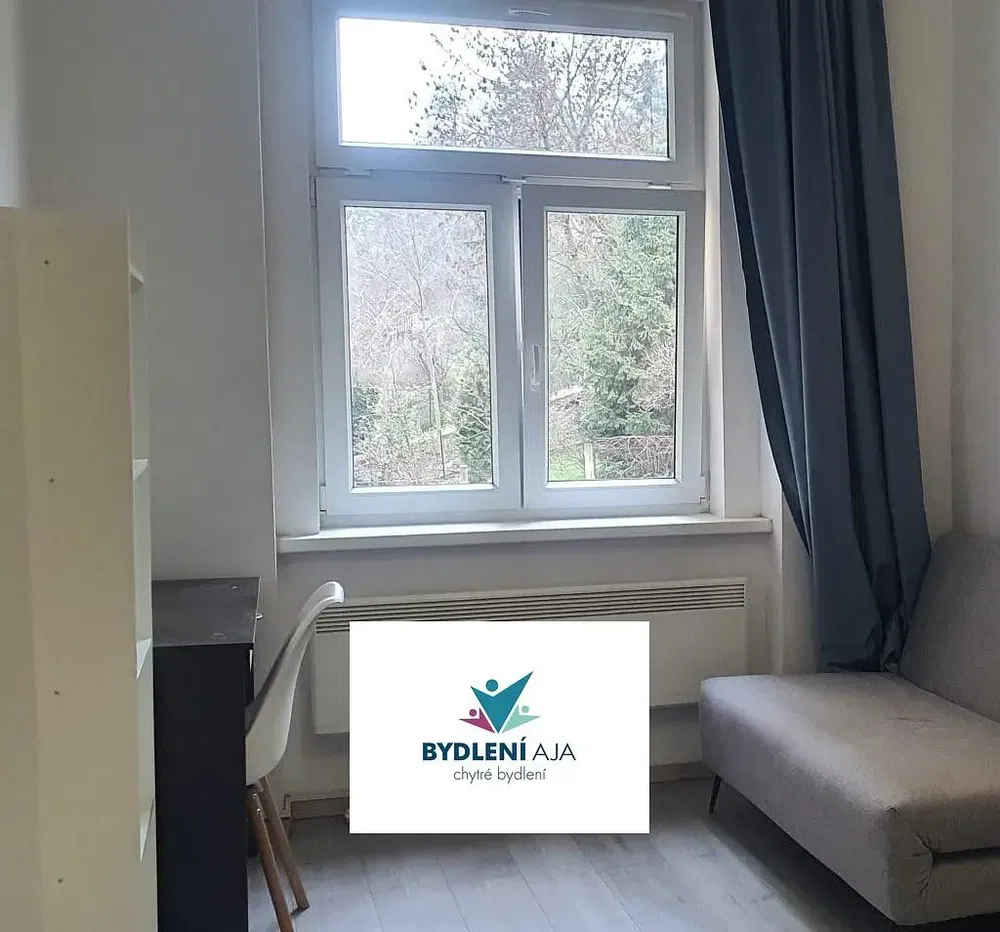 Obývačka; výhľad, prirodzené svetlo