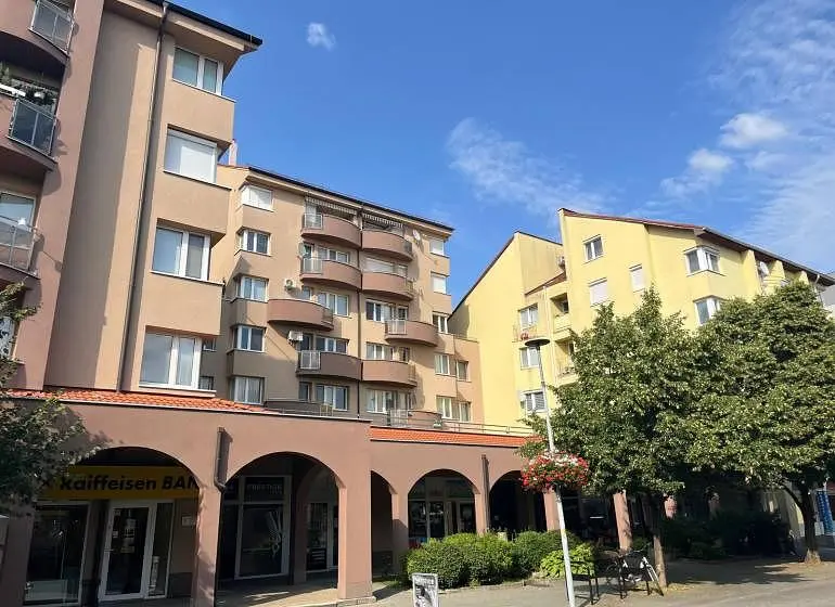 Maison et environs; vue