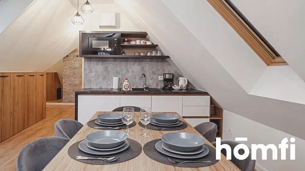 Cuisine; style moderne, lumière naturelle