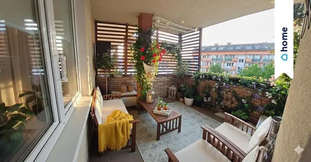 Balcon; vue, lumière naturelle