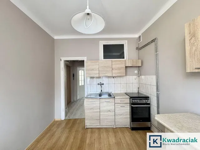 Kitchen; kitchen appliances, tile floor