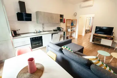 Wohnzimmer; küchengeräte, tageslicht, moderner stil