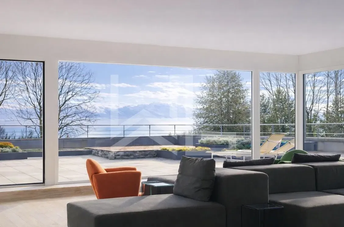 Living room; view, natural light