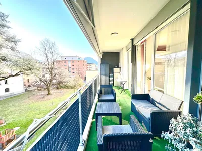 Balkon; výhled, přirozené světlo