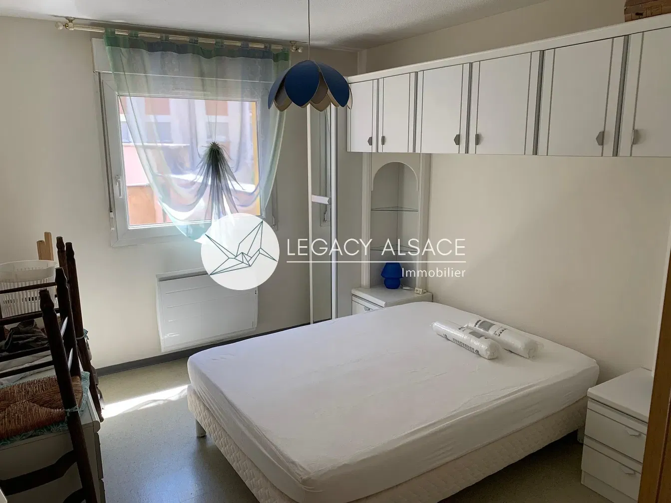 Quarto; luz natural, estilo moderno