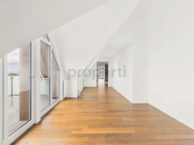 Salon; vue, parquet, lumière naturelle