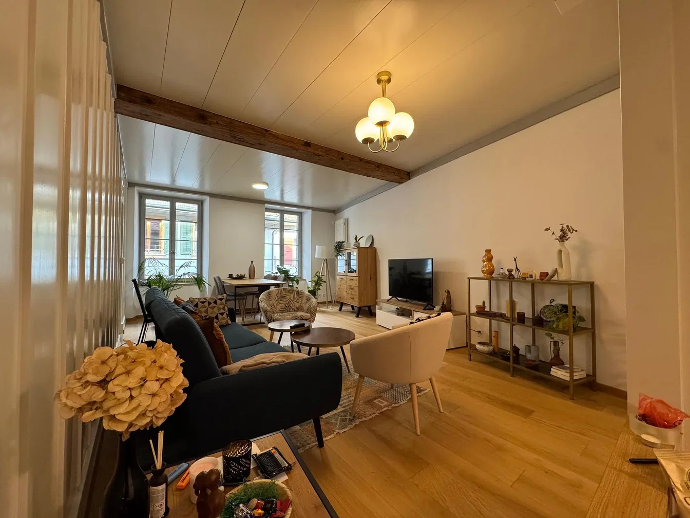 Wohnzimmer; tageslicht, moderner stil