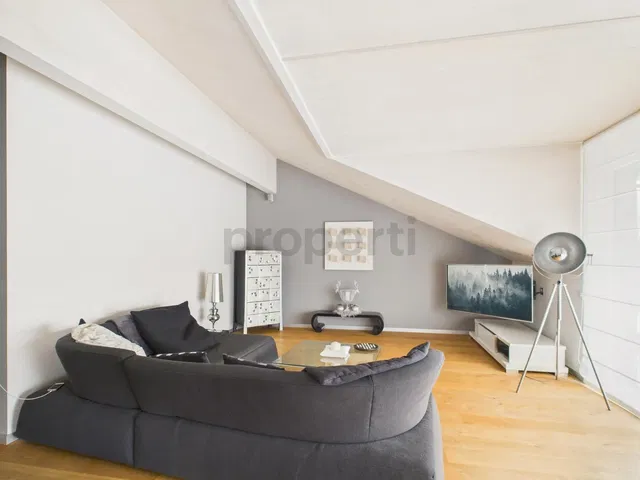 Obývací pokoj; moderní styl, přirozené světlo