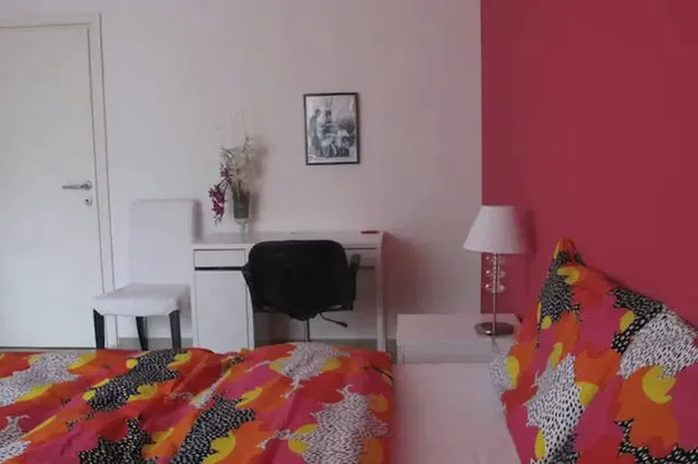 Bedroom; natural light, modern style