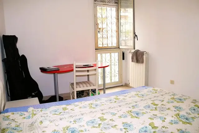 Spavaća soba; prirodna svjetlost