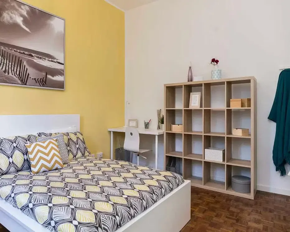 Schlafzimmer; moderner stil, holzboden, tageslicht