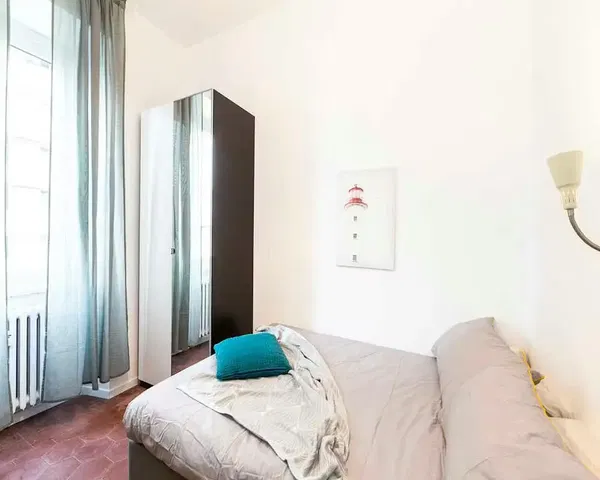 Bedroom; natural light, modern style