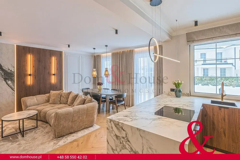 Дневна соба; поглед, кухињски апарати, природно светло, модерни стил