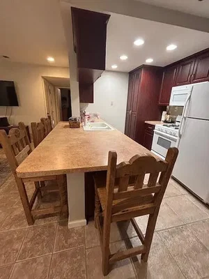Cuisine; électroménager, carrelage