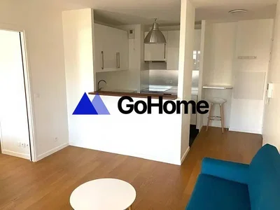 Wohnzimmer; holzboden, tageslicht, moderner stil