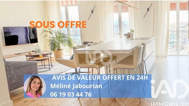 Living room; view, modern style, natural light