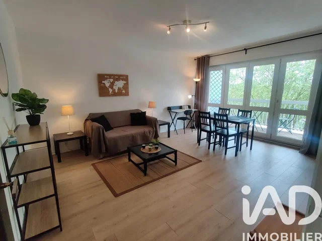 Wohnzimmer; blick, holzboden, tageslicht, moderner stil