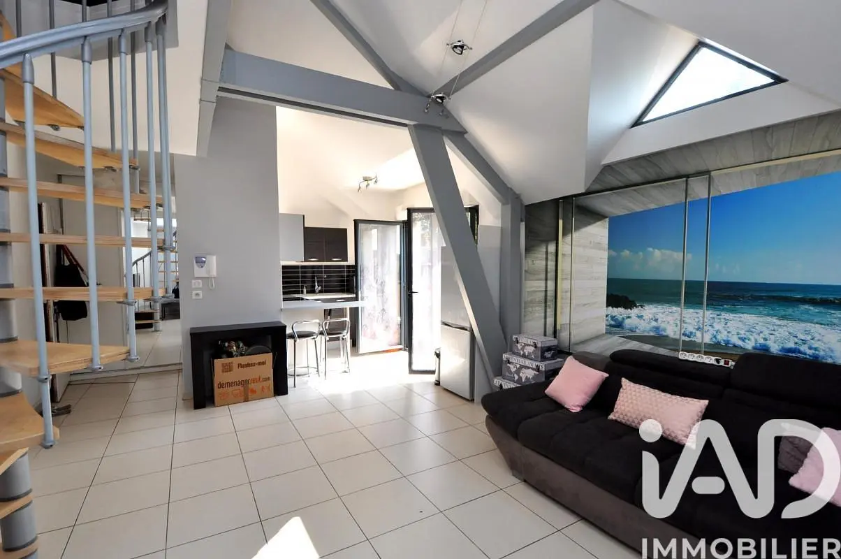 Wohnzimmer; blick, tageslicht, moderner stil, fliesenboden