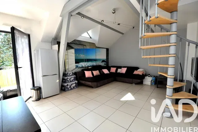 Wohnzimmer; blick, küchengeräte, tageslicht, moderner stil, fliesenboden