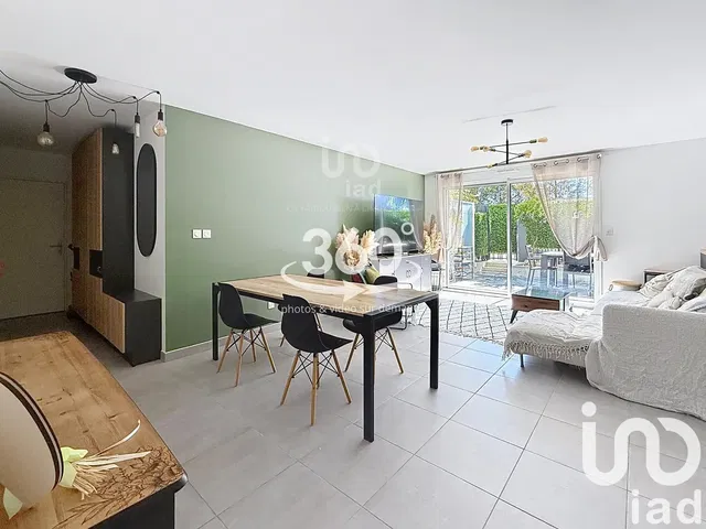 Wohnzimmer; fliesenboden, blick, tageslicht