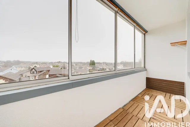 Balcone; vista, pavimento in legno