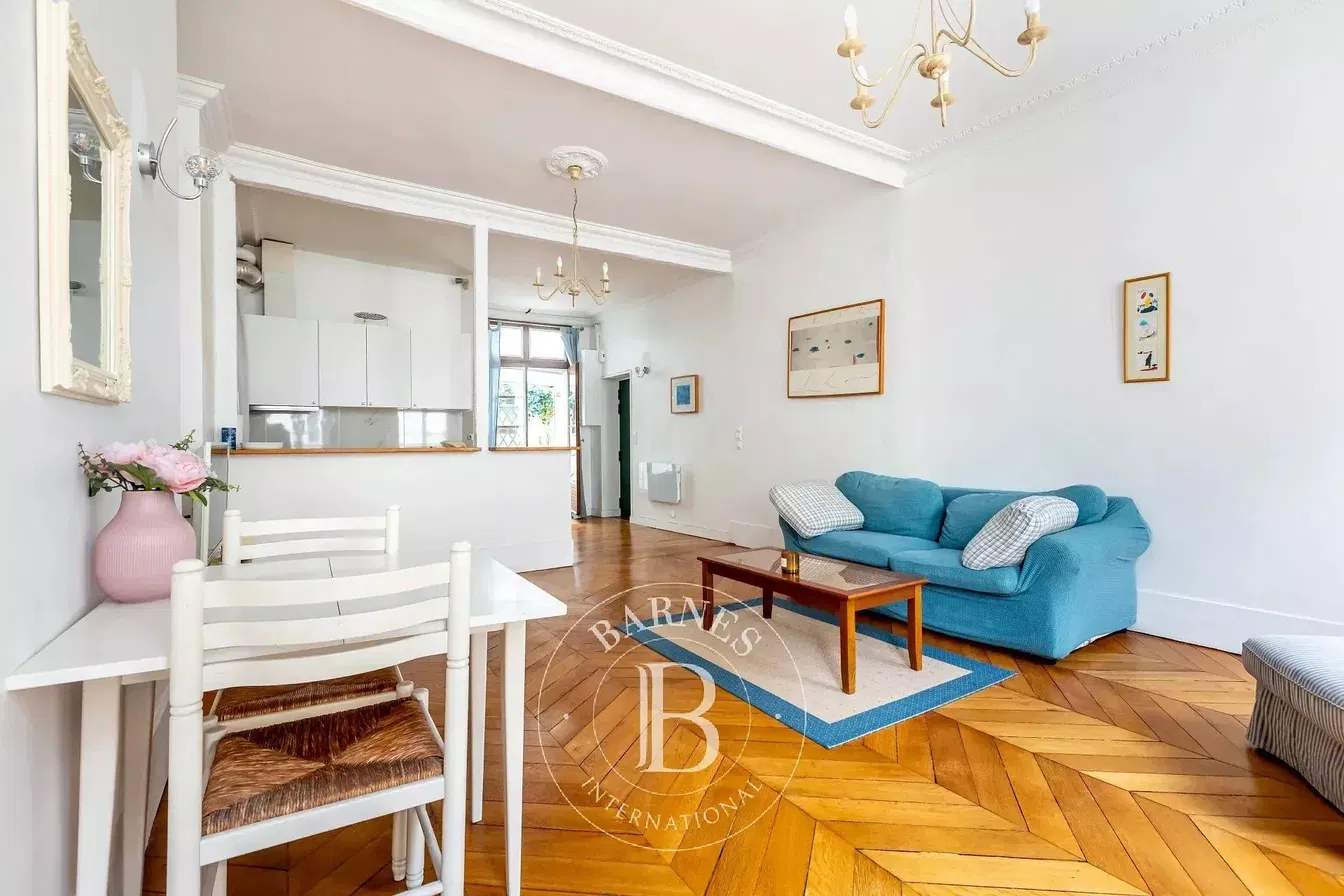 Wohnzimmer; tageslicht, moderner stil