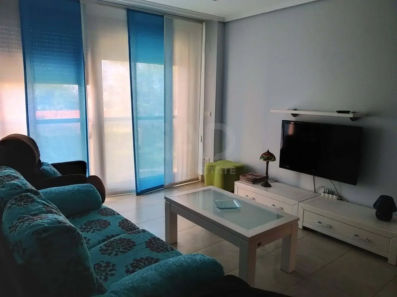 Obývací pokoj; přirozené světlo, moderní styl