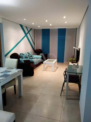 Obývací pokoj; dlažba, přirozené světlo