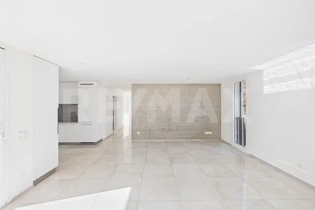 Living room; tile floor, natural light