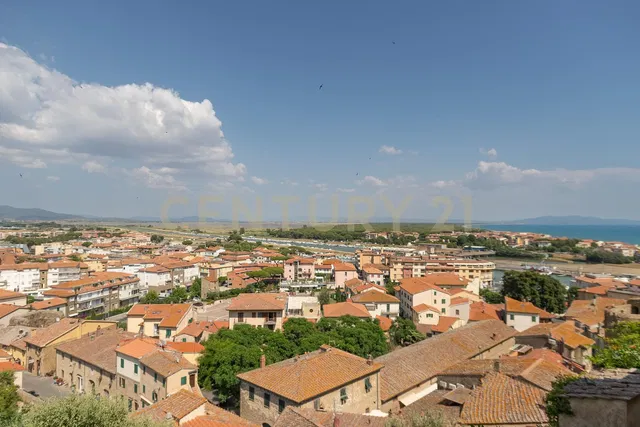 Casa y alrededores; vista