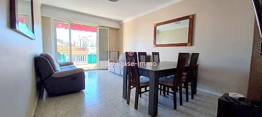 Living room; view, natural light