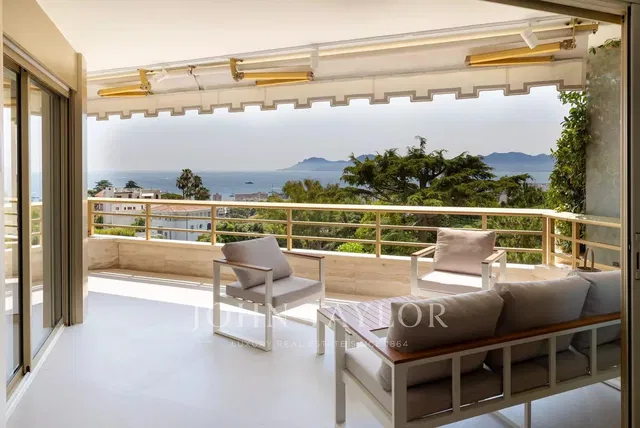 Terrace; view, natural light