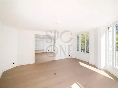 Wohnzimmer; tageslicht, holzboden