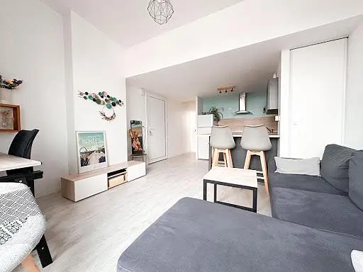 Salon; lumière naturelle, style moderne
