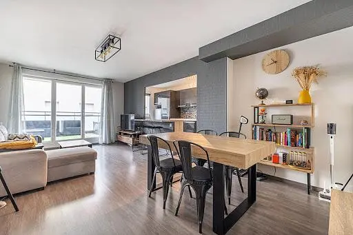 Wohnzimmer; blick, holzboden, tageslicht, moderner stil