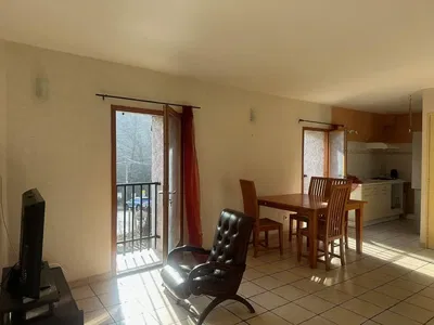Wohnzimmer; fliesenboden, blick, tageslicht