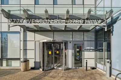 Кућа и околина