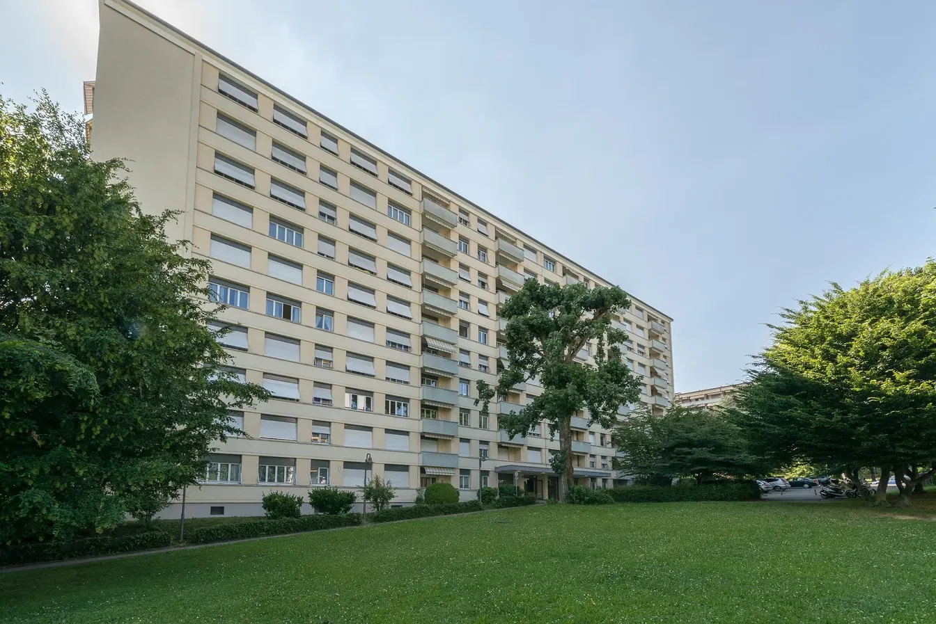 Haus und umgebung; blick