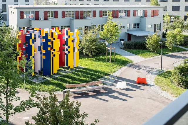 Кућа и околина; поглед, природно светло