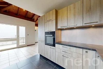 Küche; küchengeräte, fliesenboden, tageslicht