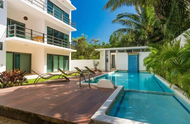 Kuća i okolina; pogled, prirodna svjetlost